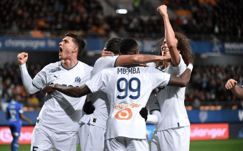 法甲巅峰对决:马赛VS巴黎圣日尔曼 赛前深度解析与比分预测